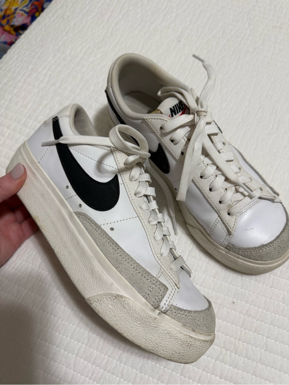 Nike White & Black Low-Top Platform Sneakers